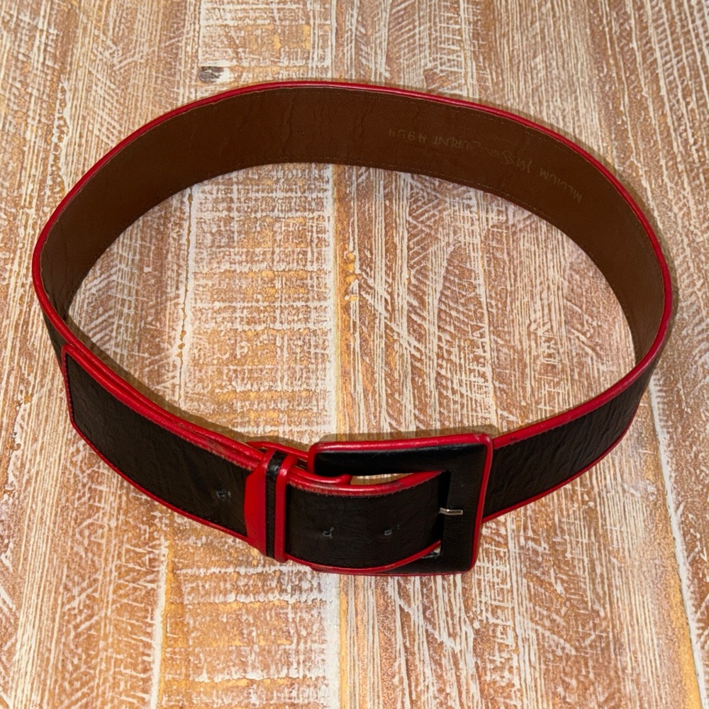 Vintage YSL Leather belt size medium - Picture 4 of 11